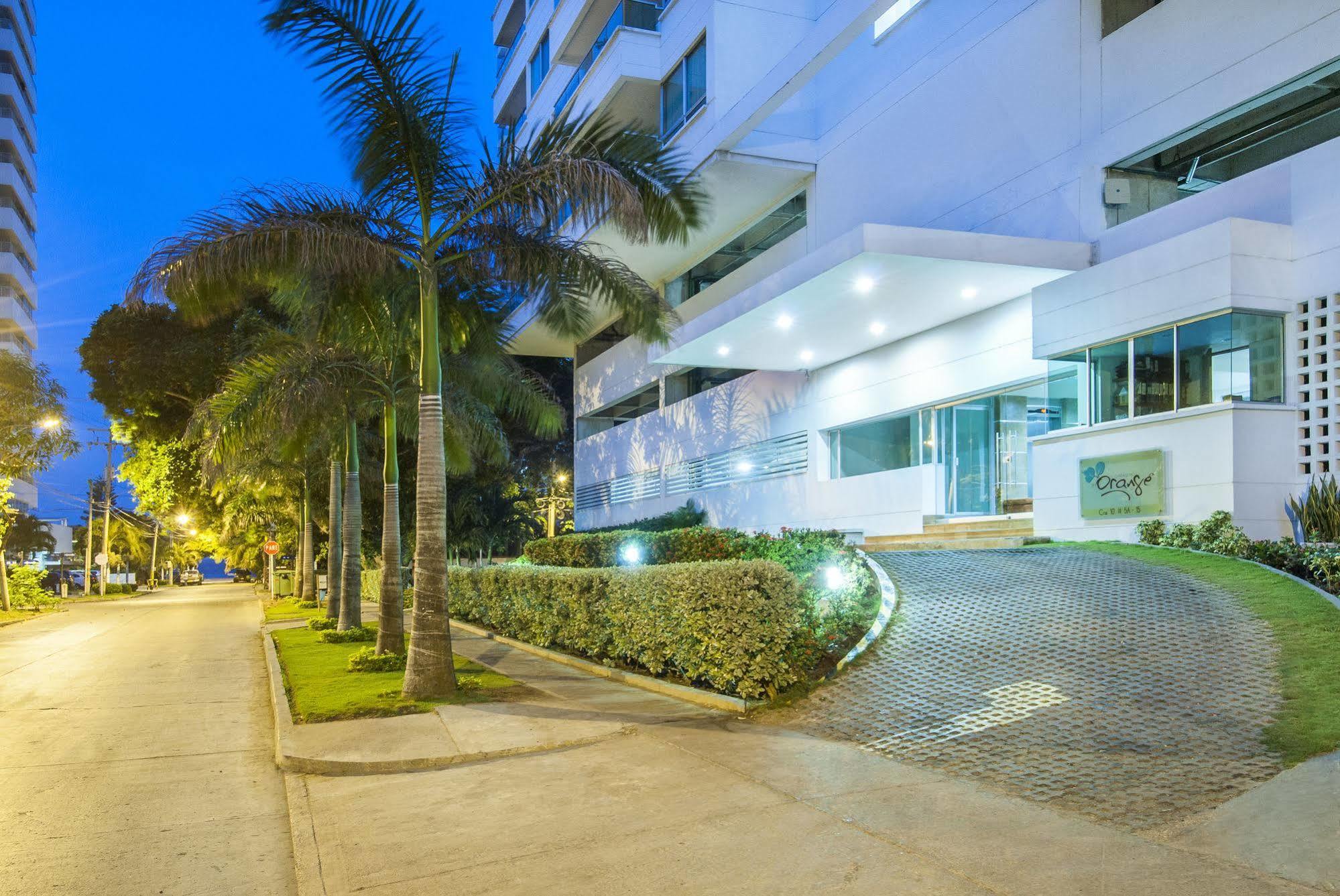 Travelers Orange Cartagena Aparthotel Exterior photo